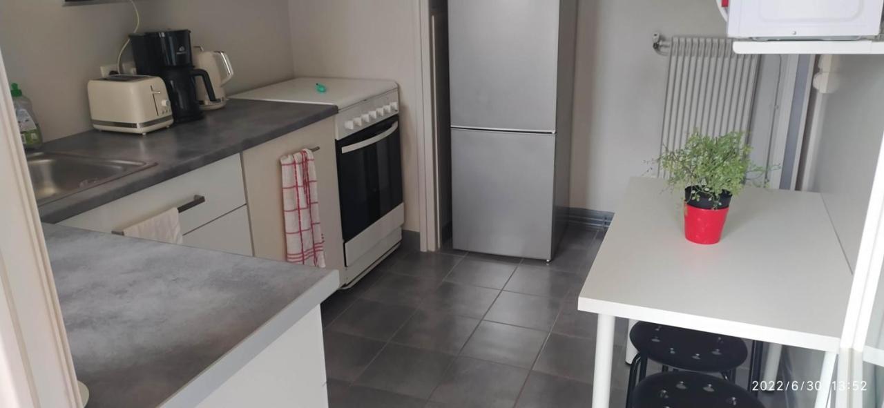 Beau F3, Renove, Calme, En Plein Centre De * Nimes