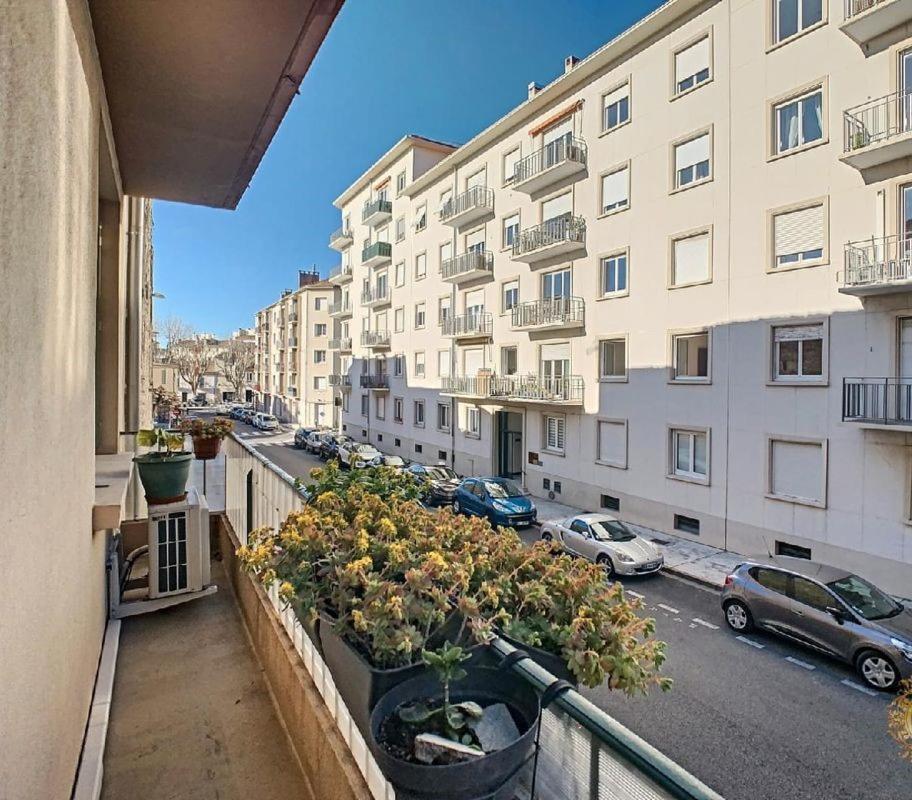 Beau F3, Renove, Calme, En Plein Centre De Apartment
